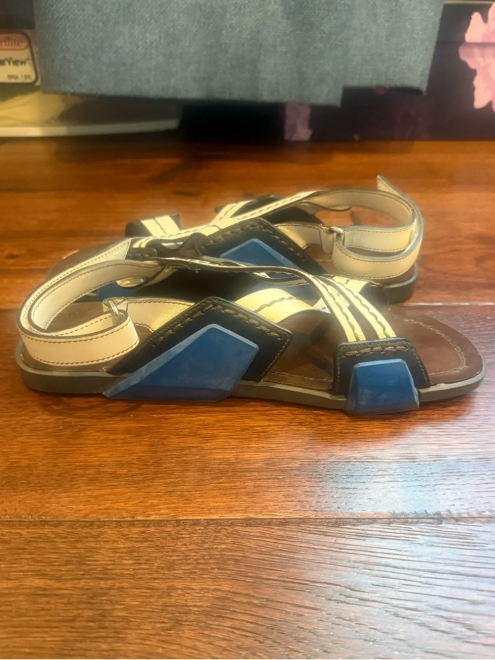 AUTHENTIC PRADA MENS LEATHER SLINGBACK SANDALS, SIZE UK 8/ US 9, WHITE/BLUE - Picture 6 of 15